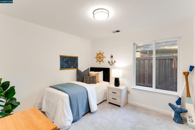 1438 Landahl Ct, Benicia CA: https://media.crmls.org/mediaz/4c0db3e0-90c1-460f-b56e-d8f56c636204.jpg
