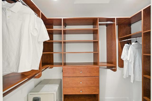 502 Palm Avenue, Los Altos CA: https://media.crmls.org/mediaz/4c0f1aea-c28f-4b63-ba1d-473479dde66a.jpg