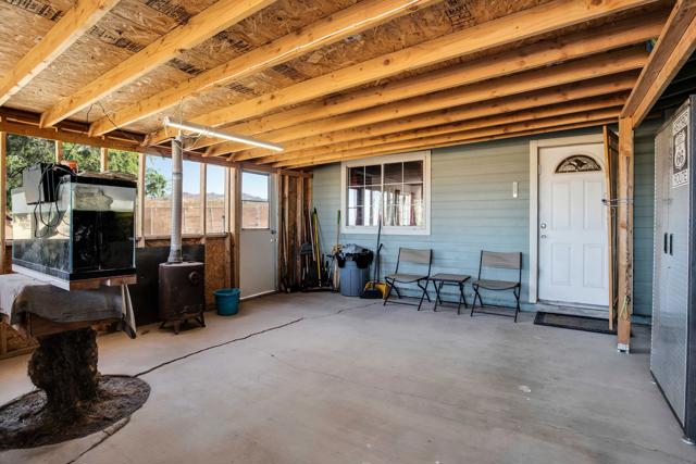 55540 Shannon Road, Landers CA: https://media.crmls.org/mediaz/4c0f293c-bf25-4609-96c6-2238e624355b.jpg