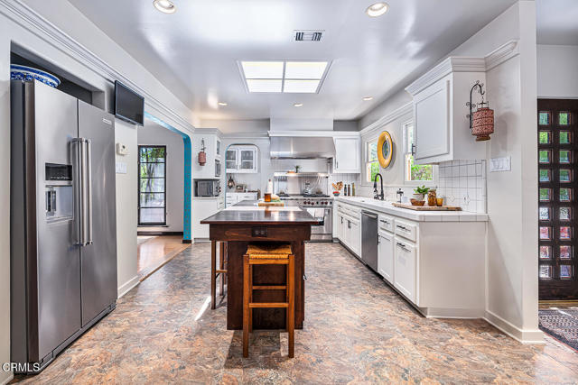 Detail Gallery Image 24 of 64 For 2707 Hermosita Dr, Glendale,  CA 91208 - 3 Beds | 3/1 Baths