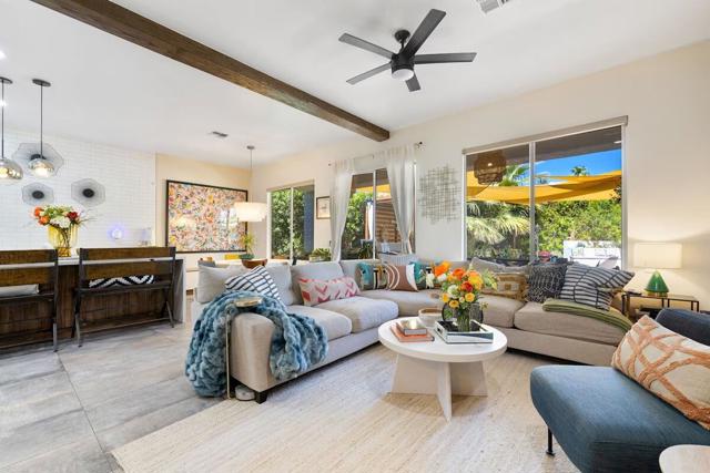 35618 Corte Serena, Cathedral City CA: https://media.crmls.org/mediaz/4c0f39bb-fa0e-46ff-99b7-38917d98ccc4.jpg