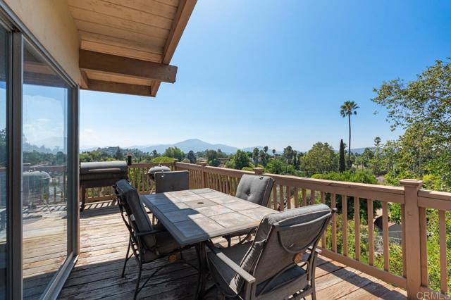 Detail Gallery Image 21 of 72 For 4814 Rushville Ln, La Mesa,  CA 91941 - 5 Beds | 2/1 Baths