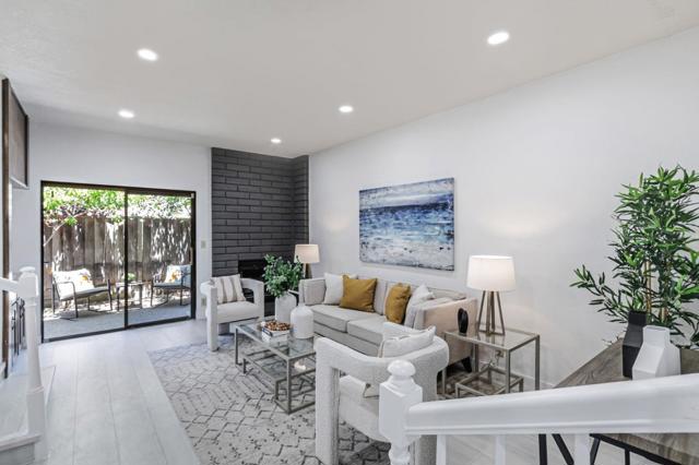 1152 Capri Drive, Campbell CA: https://media.crmls.org/mediaz/4c0ff64f-36fb-44c8-8436-0c73d19c0a16.jpg