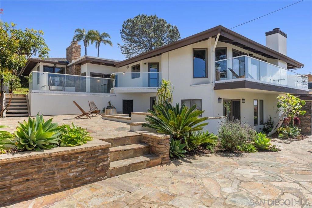 1141 Luneta Drive