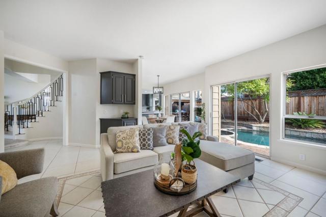 17440 Calle Mazatan, Morgan Hill CA: https://media.crmls.org/mediaz/4c10f767-6ba1-4fa8-9246-309a82e662c3.jpg