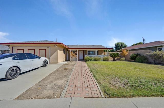 1300 Mesa Drive, Hollister, California 95023, 4 Bedrooms Bedrooms, ,3 BathroomsBathrooms,Single Family Residence,For Sale,Mesa,ML81903922