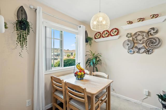 253 Holiday Way, Oceanside CA: https://media.crmls.org/mediaz/4c11d16a-2c43-430b-b021-2e4512fece95.jpg