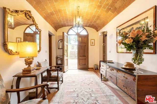 10 Via San Lorenzo, Umbria, ITALY,  CA: https://media.crmls.org/mediaz/4c12047f-63dd-4960-bfe6-ceb74ba24002.jpg