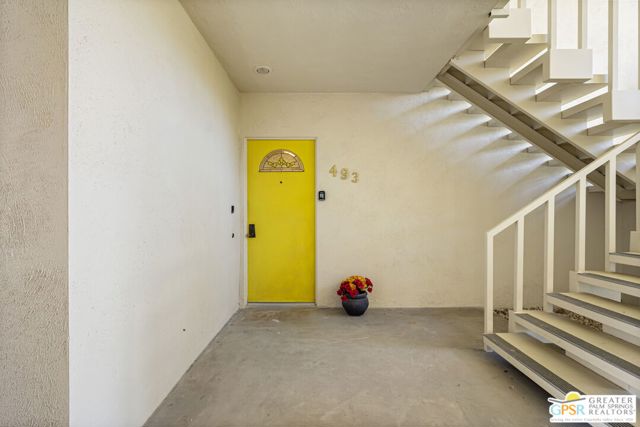 493 Desert Lakes Drive, Palm Springs CA: https://media.crmls.org/mediaz/4c124beb-7dd7-4e6e-8fe4-4f261d83d6df.jpg