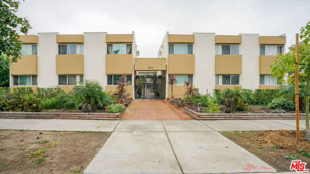 1530 E Broadway, Glendale, CA 91205