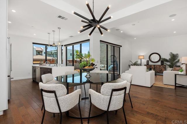 731 Valley Avenue, Solana Beach CA: https://media.crmls.org/mediaz/4c13de4b-ca12-4c0e-8572-8707c131ff55.jpg
