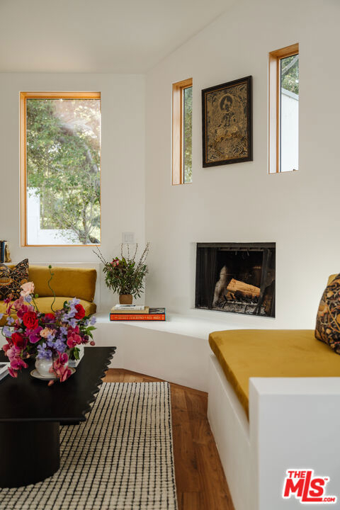 2002 Tuna Canyon Road, Topanga CA: https://media.crmls.org/mediaz/4c14a5db-3d59-46db-843c-f35f9444e52b.jpg