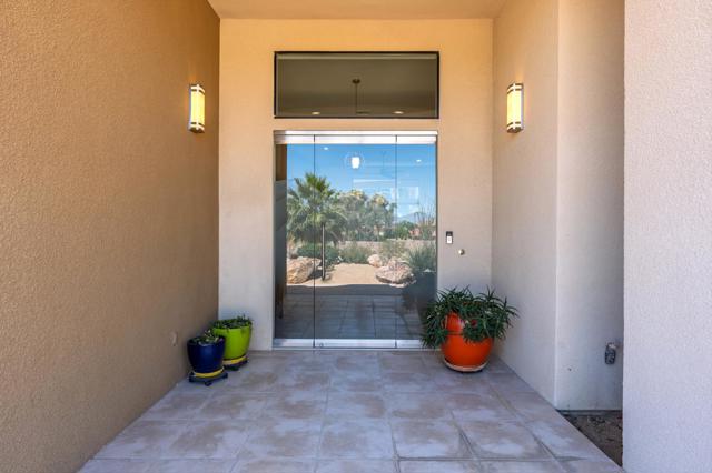 47200 Desert Lily Drive, Palm Desert, CA 92260