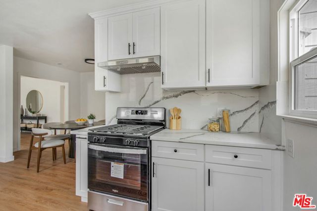 4325 W 58th Place, Los Angeles CA: https://media.crmls.org/mediaz/4c14f2cf-5077-449b-8111-a837cd5f1fc2.jpg