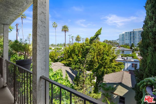 9061 Keith Avenue, West Hollywood CA: https://media.crmls.org/mediaz/4c14f615-d97a-4e51-914b-98164a56c8a2.jpg