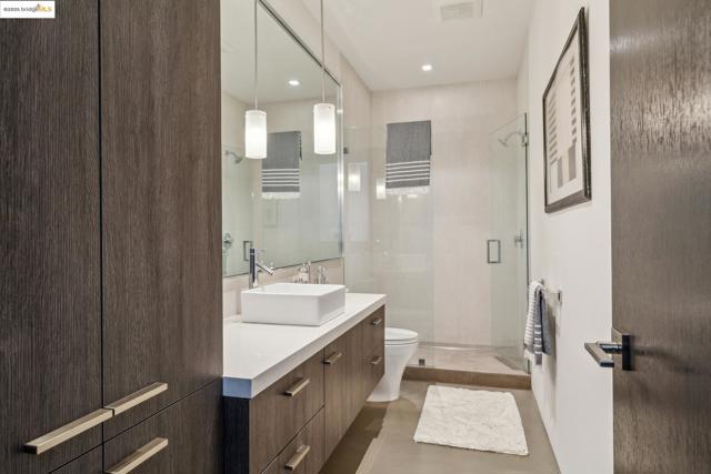 809 Folger Ave, Berkeley CA: https://media.crmls.org/mediaz/4c156a04-007f-4a23-9c74-39da751ea4d3.jpg
