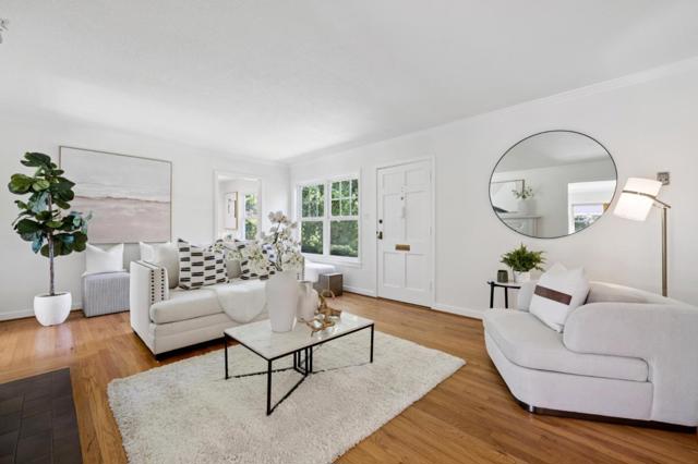 1050 Boranda Avenue, Mountain View CA: https://media.crmls.org/mediaz/4c164e88-71ea-4288-8f7d-71949ecfd7f9.jpg