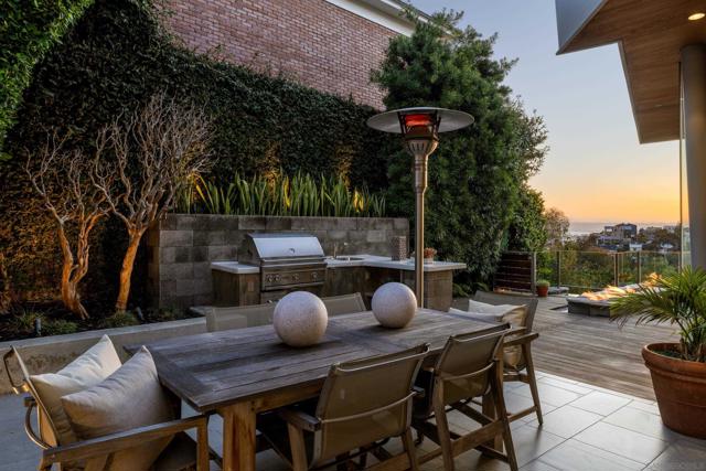 2730 Brant St, San Diego CA: https://media.crmls.org/mediaz/4c16bdc6-4992-40de-820b-c1caaec984c7.jpg