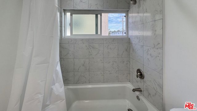3630 Midvale Avenue, Los Angeles CA: https://media.crmls.org/mediaz/4c16c02f-2a55-4236-aaef-5dff8a0acef5.jpg