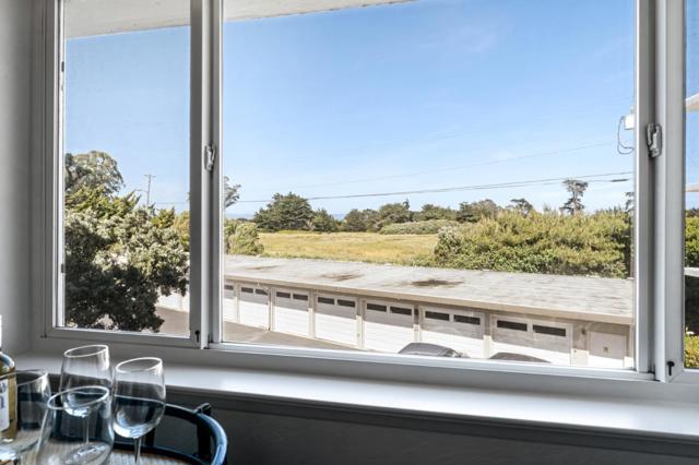 880 West Cliff Drive, Santa Cruz CA: https://media.crmls.org/mediaz/4c173680-1307-4f20-9a1c-07de80777ab1.jpg