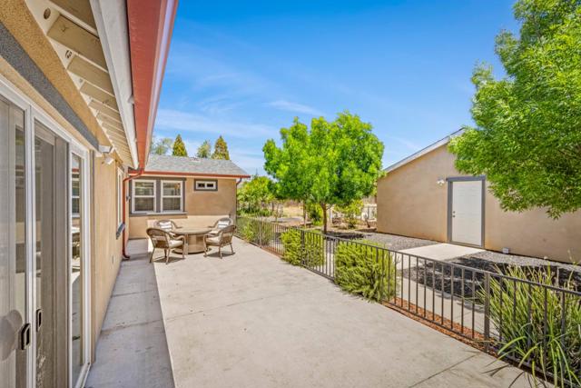 13580 Watsonville Road, Morgan Hill CA: https://media.crmls.org/mediaz/4c178e45-1a5e-4dee-89b1-3bcc17c9ab5f.jpg