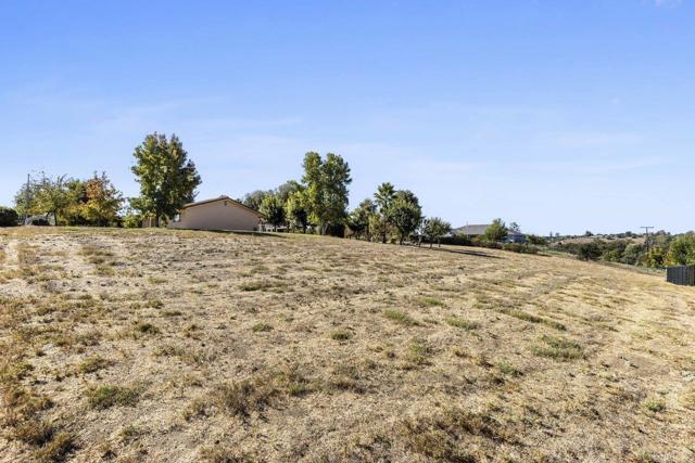 Detail Gallery Image 28 of 30 For 1333 via Encinos Dr, Fallbrook,  CA 92028 - 3 Beds | 2 Baths