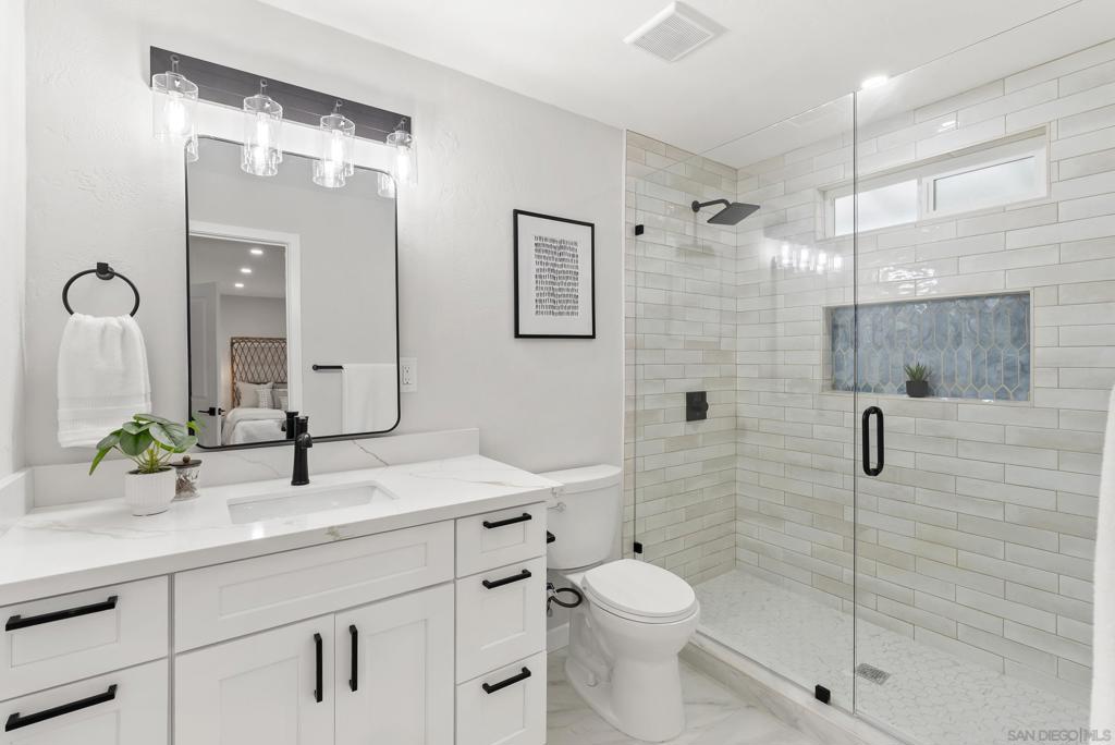2175 Clove St - photo 13