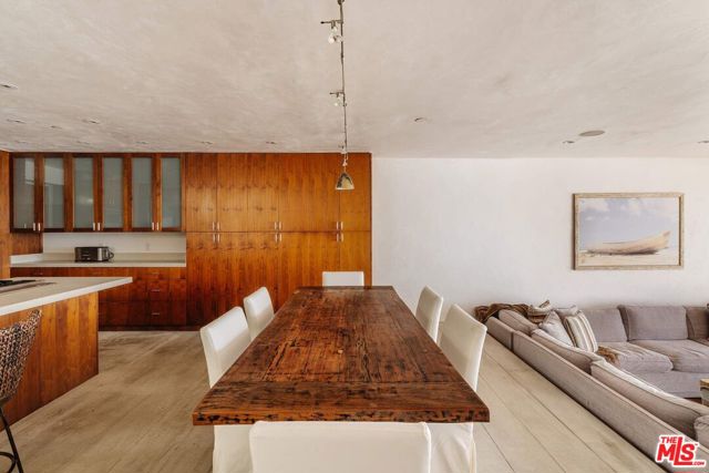 25124 Malibu Road photo 6