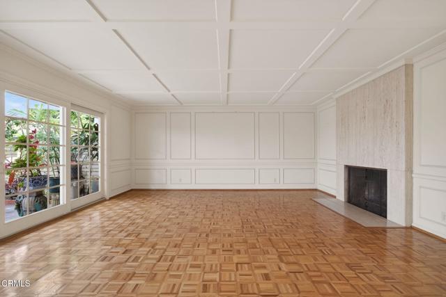 281 Glen Ellen Drive, Ventura CA: https://media.crmls.org/mediaz/4c1d5eb0-505e-41f9-9b58-5e75e50bec88.jpg