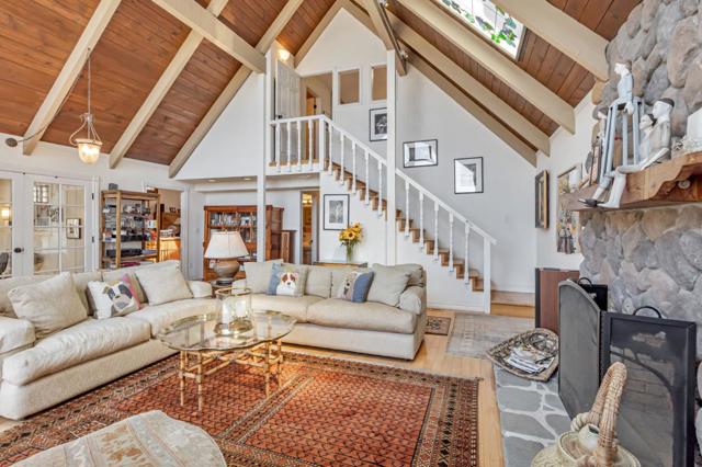 1025 Tamarind Street, Montara CA: https://media.crmls.org/mediaz/4c1dd5b1-f2e6-4250-89e4-427b7712bae3.jpg
