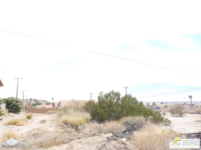 0 Miracle Hill Road, Desert Hot Springs CA: https://media.crmls.org/mediaz/4c1df188-7b39-4852-a39a-744c50913cbd.jpg