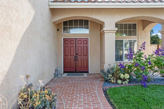 Detail Gallery Image 2 of 38 For 5174 Berryessa St, Oceanside,  CA 92056 - 4 Beds | 3 Baths