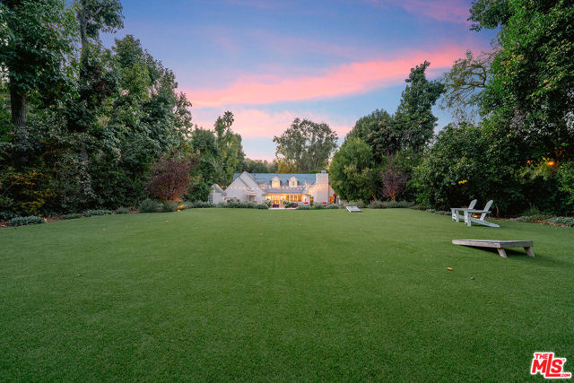4714 Balboa Avenue, Encino CA: https://media.crmls.org/mediaz/4c206237-cda0-4fb0-83bc-d1fc16260dd9.jpg