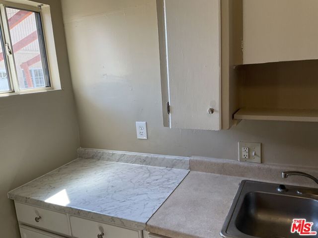586 San Francisco Avenue, Pomona CA: https://media.crmls.org/mediaz/4c208d21-f949-4ba8-ba60-7b282014d2a1.jpg