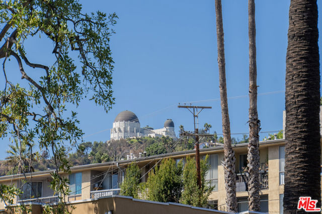 4579 Ambrose Avenue, Los Angeles CA: https://media.crmls.org/mediaz/4c2162da-e1a7-4479-996e-ad7d91e95b82.jpg