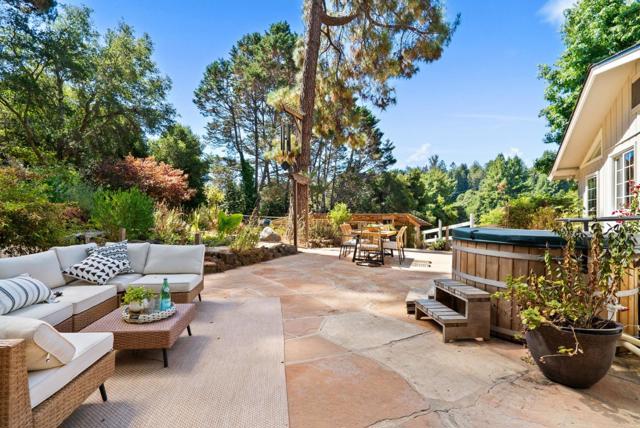 530 Flume Road, Aptos CA: https://media.crmls.org/mediaz/4c21650a-a85b-4cd5-8507-9c8d31e7dc87.jpg