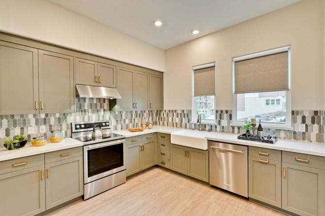 536 SoMi Court, Hayward CA: https://media.crmls.org/mediaz/4c2188a8-91b1-47af-b98d-37cbe008c86a.jpg