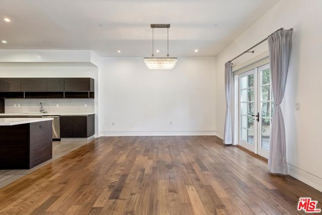 225 South Hamilton Drive, 106 photo 6