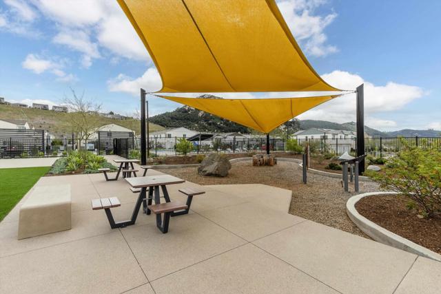 Detail Gallery Image 56 of 66 For 227 Canopy Trails Place, Fallbrook,  CA 92028 - 4 Beds | 2/1 Baths