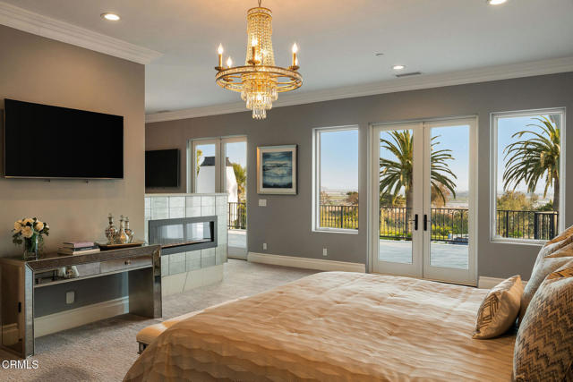 1069 Corte Barroso, Camarillo CA: https://media.crmls.org/mediaz/4c23199f-ab1e-4849-b6c7-f00773a64af2.jpg