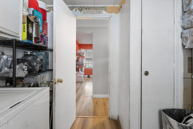 106 Arrowhead Circle, Oxnard CA: https://media.crmls.org/mediaz/4c256da6-f4cb-45ab-9149-065b4ea677db.jpg