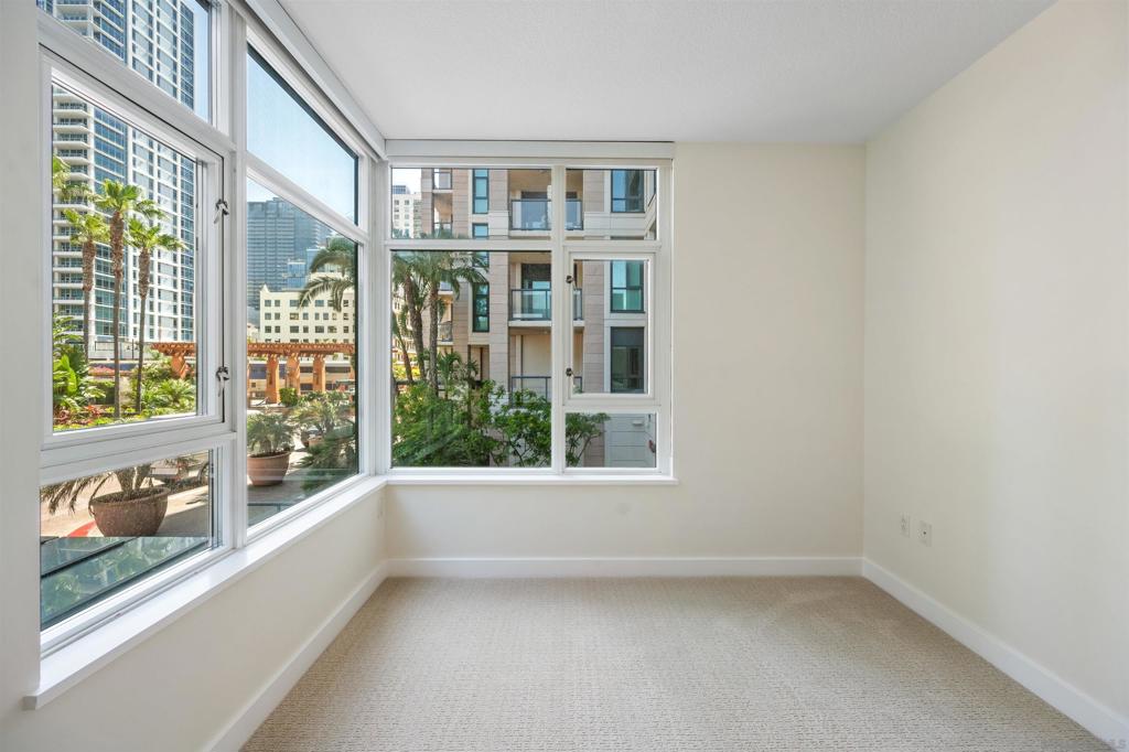 MLS #250029737SD img 19