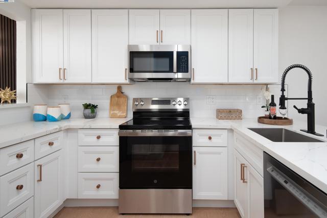 498 Via Royal, Walnut Creek CA: https://media.crmls.org/mediaz/4c279f17-0db2-4532-8814-95a2665546be.jpg