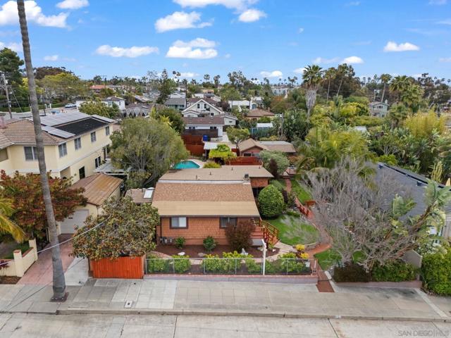 4573 4575 Massachusetts St, San Diego CA: https://media.crmls.org/mediaz/4c27db21-814b-4bec-9baa-7666024eb7c5.jpg