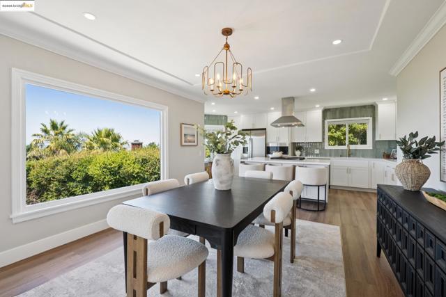 744 Coventry Road, Kensington CA: https://media.crmls.org/mediaz/4c28247d-bbbc-4361-a27b-17ba71f75a97.jpg