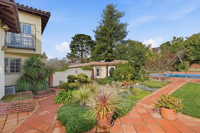 730 Hillsborough Boulevard, Hillsborough CA: https://media.crmls.org/mediaz/4c2833cb-7565-47bb-ade3-66a05f935952.jpg