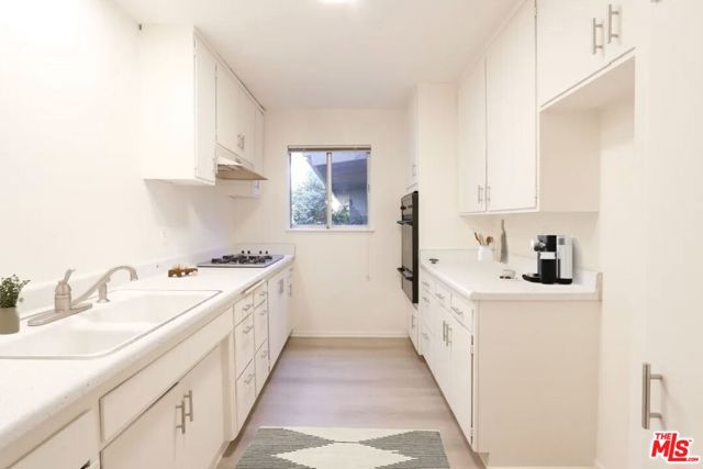 12958 Valleyheart Drive, Studio City CA: https://media.crmls.org/mediaz/4c295a10-0ea4-431a-bffa-4508d7949d03.jpg
