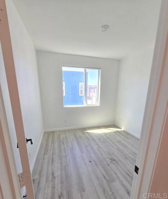 Detail Gallery Image 7 of 15 For 1856 Orion Ave, Chula Vista,  CA 91915 - 3 Beds | 2/1 Baths