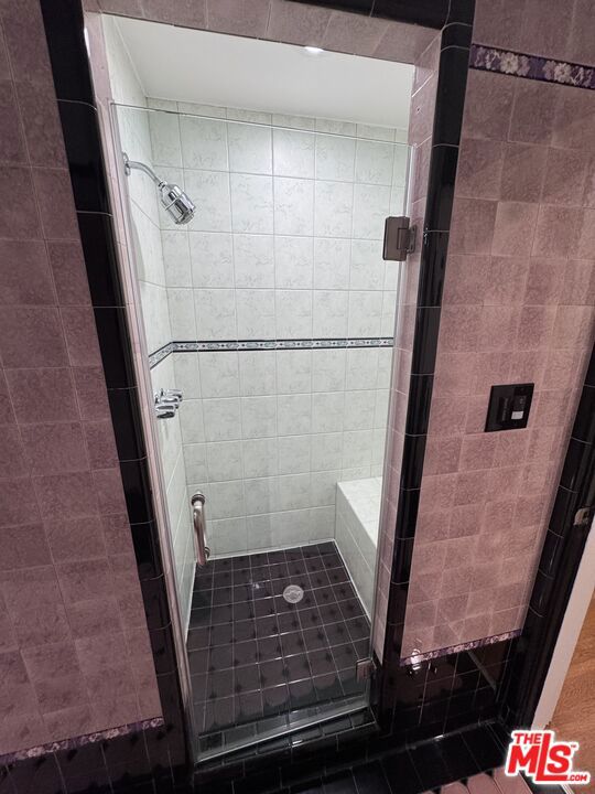 621 S Highland Avenue, Los Angeles CA: https://media.crmls.org/mediaz/4c2a84f8-e011-408a-87e2-efa0976769bb.jpg