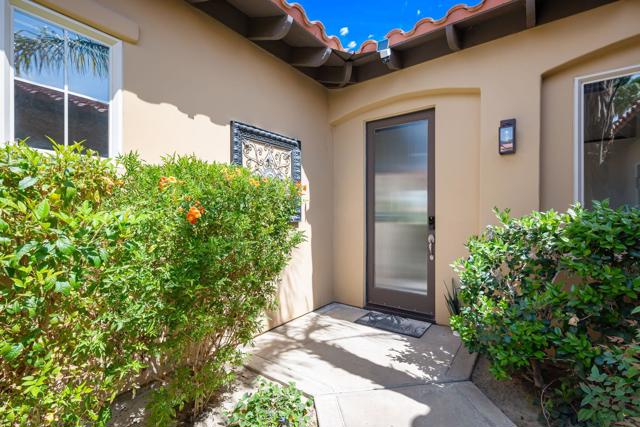 80305 Cedar, La Quinta CA: https://media.crmls.org/mediaz/4c2a9f5d-0146-4e05-a861-3c06f1ab995f.jpg